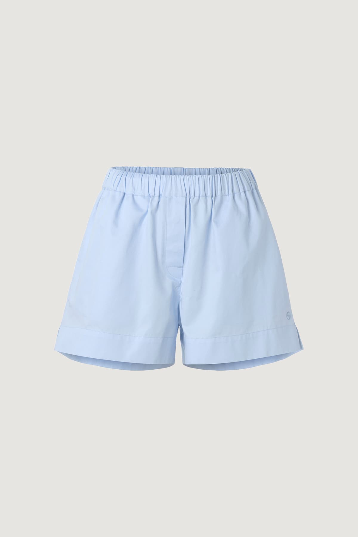 https://a.storyblok.com/f/199965/1200x1800/b066600d48/riviera_shorts_light-blue_front.jpg